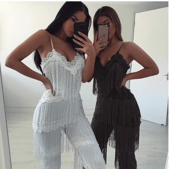 Previously owned and only worn twice. - Picture 2 of 8